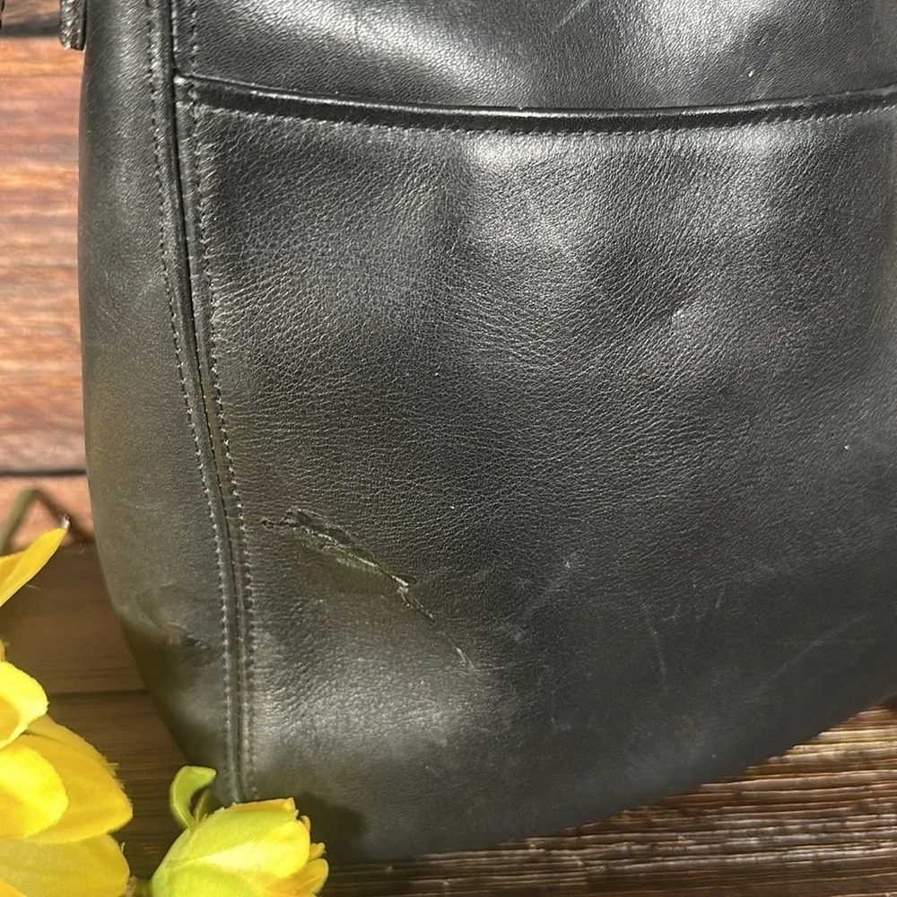 Vintage Coach Chelsea leather shoulder messenger bag in black 6003! - Picture 3 of 12